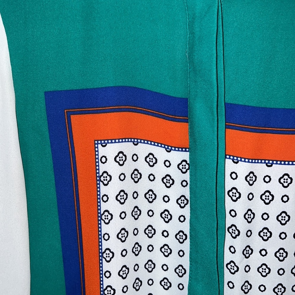 Patterned Blouse - Picture 2 of 3
